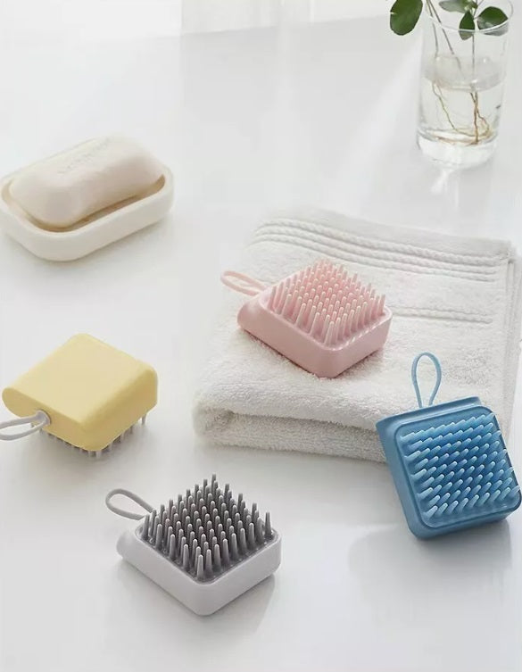 Ultimate 3-in-1 Dog Care Bundle: Massage Bath Brush, Poo Bag Dispenser, and Food Scoop